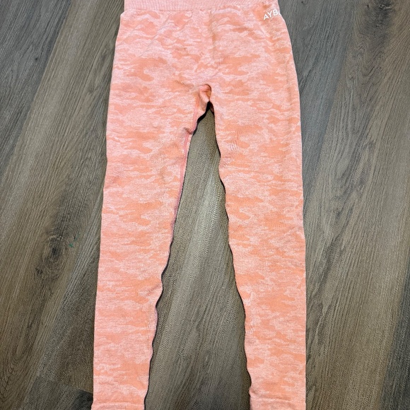 AYBL Evolve Women's Camo Seamless Leggings - Picture 6 of 7